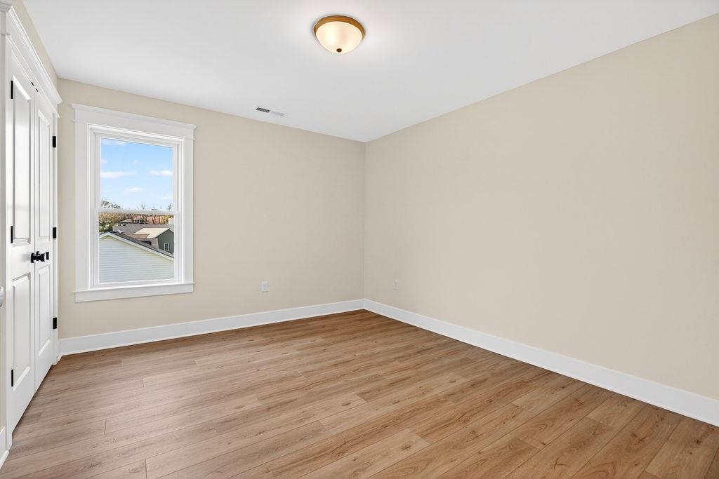 135 LANGLEY DR
