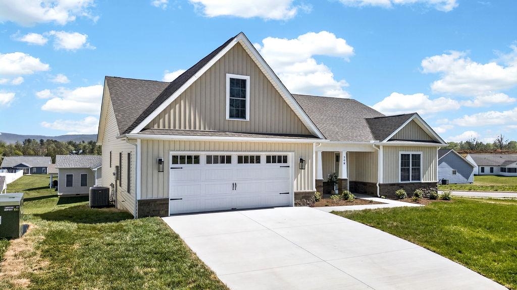 208 LINDBURGH DR
