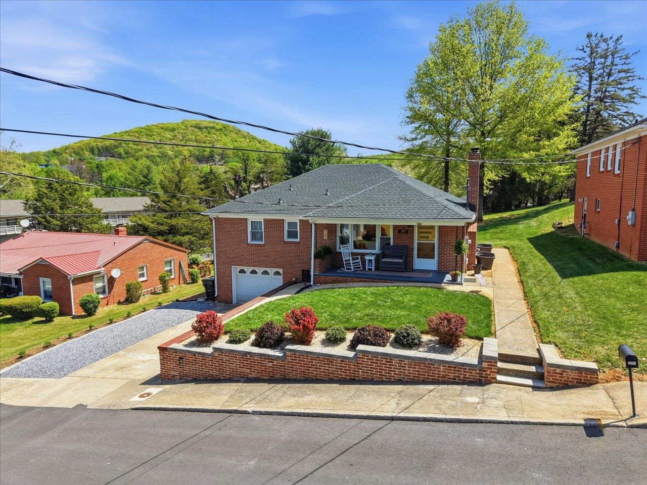 503 RITCHIE BLVD