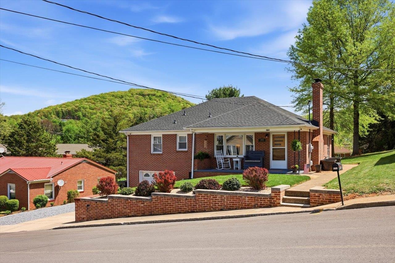 503 RITCHIE BLVD