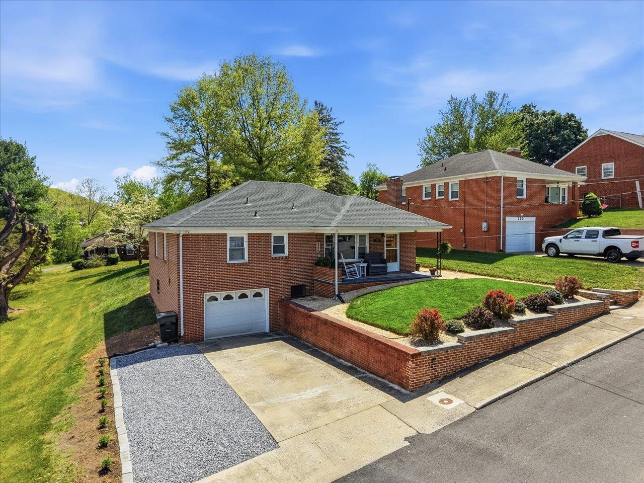 503 RITCHIE BLVD