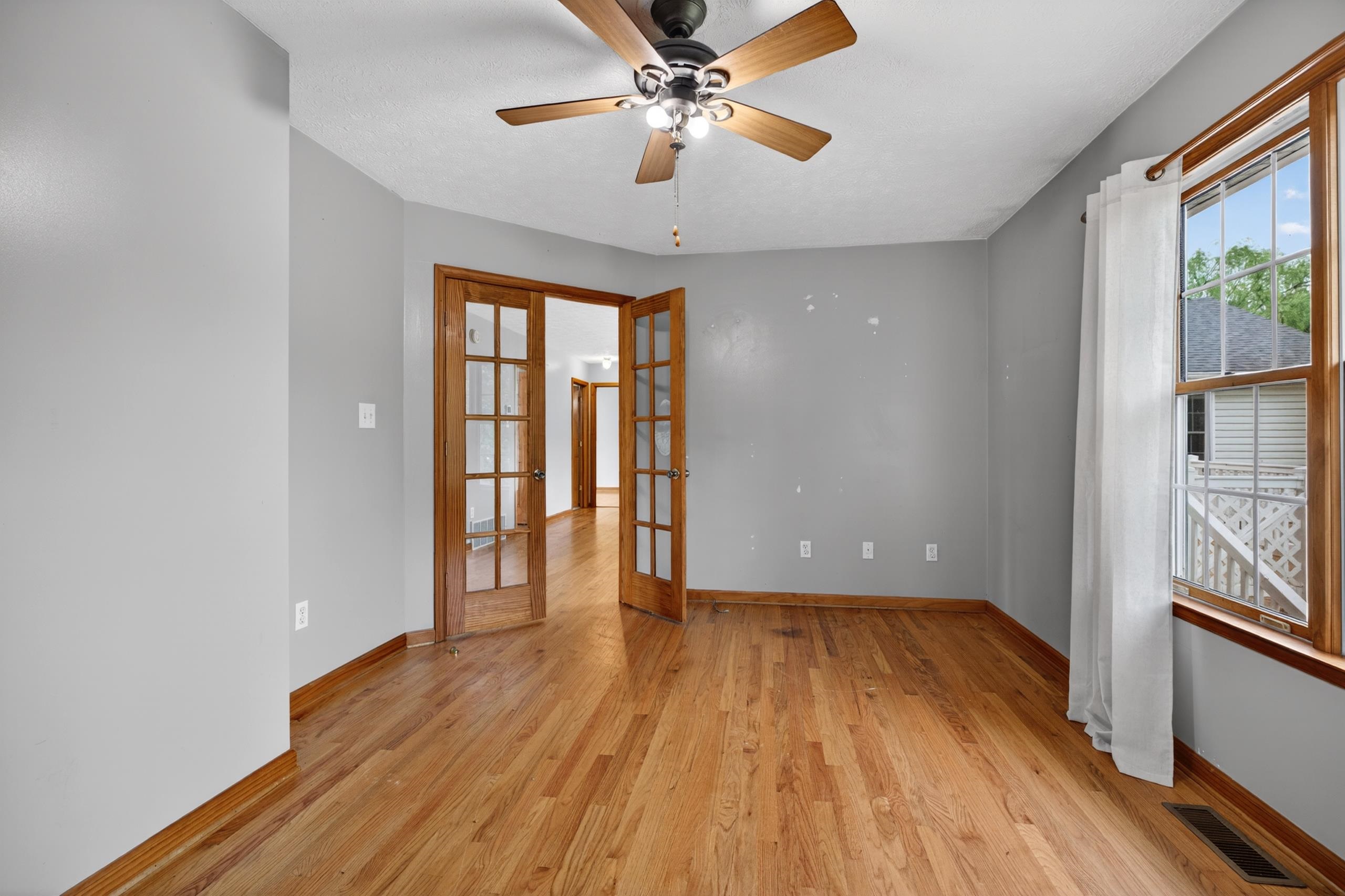 1582 HOWARDSVILLE TPKE