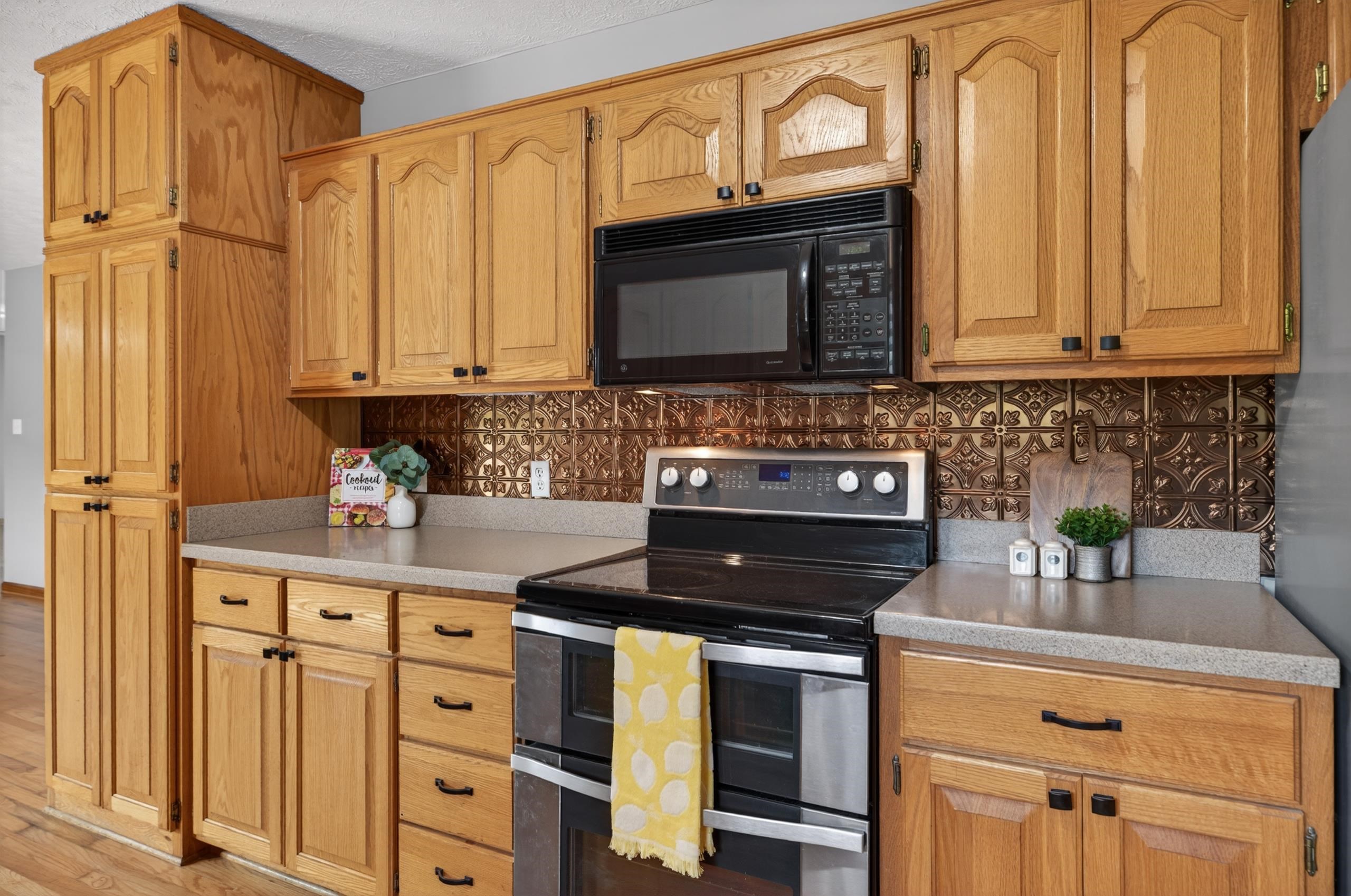 1582 HOWARDSVILLE TPKE