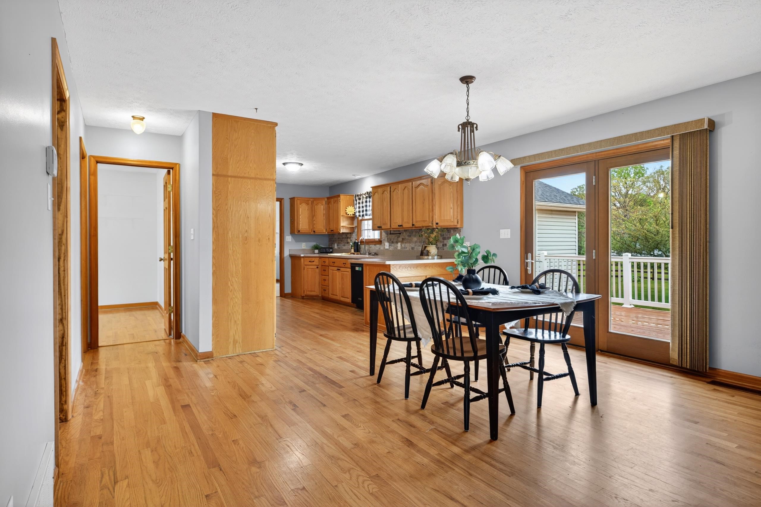 1582 HOWARDSVILLE TPKE