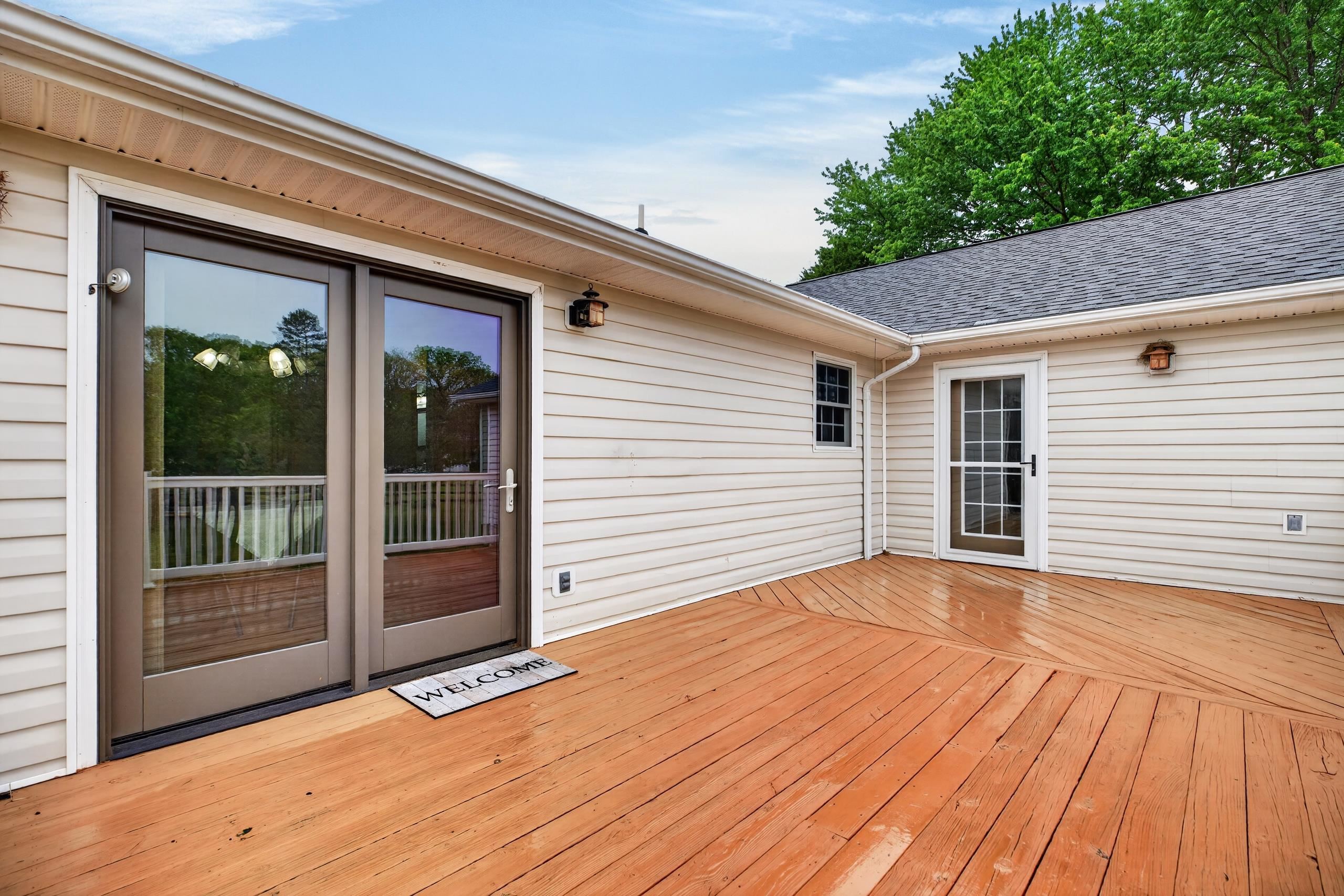 1582 HOWARDSVILLE TPKE