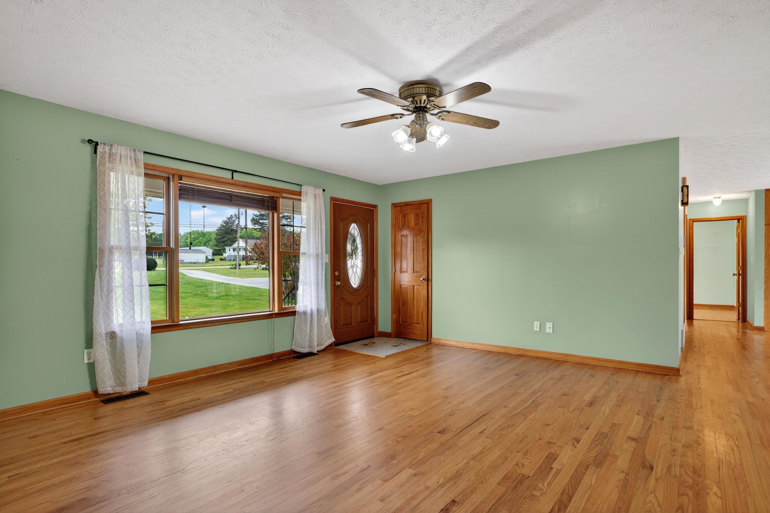 1582 HOWARDSVILLE TPKE