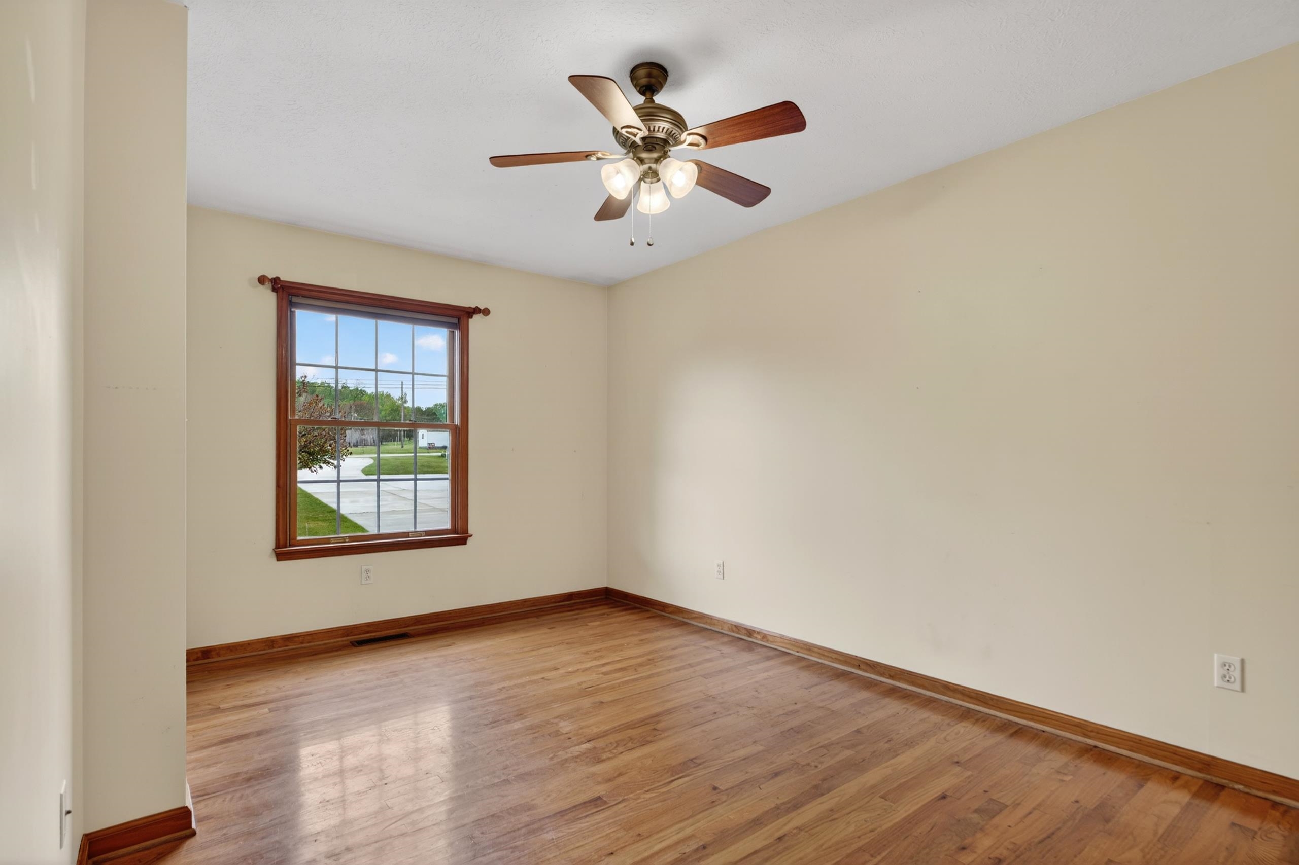 1582 HOWARDSVILLE TPKE