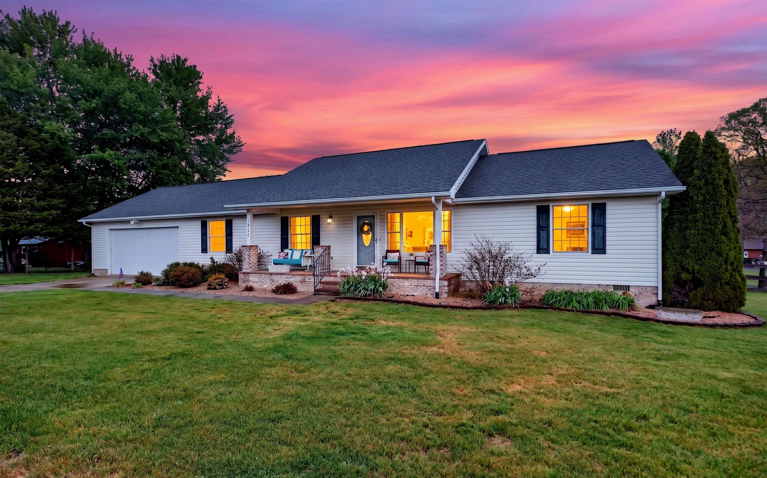 1582 HOWARDSVILLE TPKE