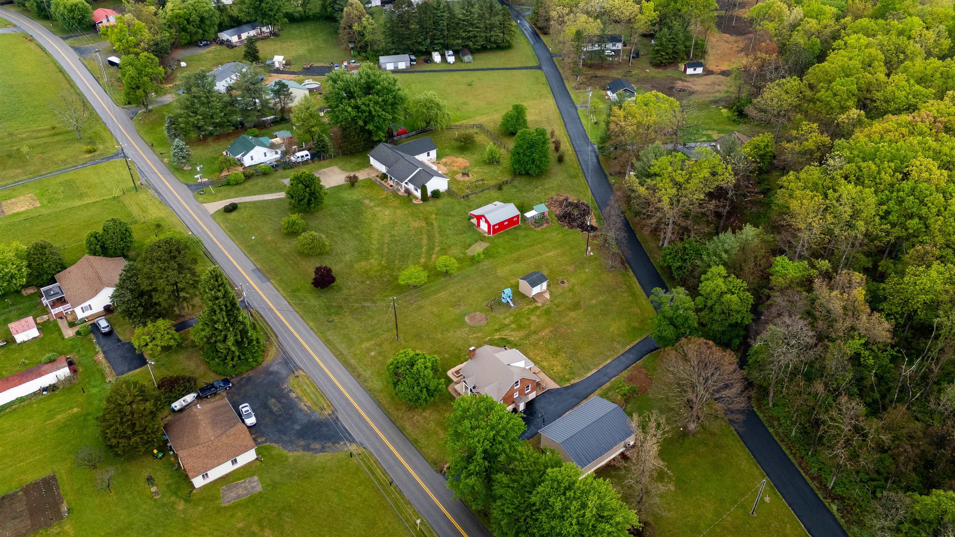 1582 HOWARDSVILLE TPKE