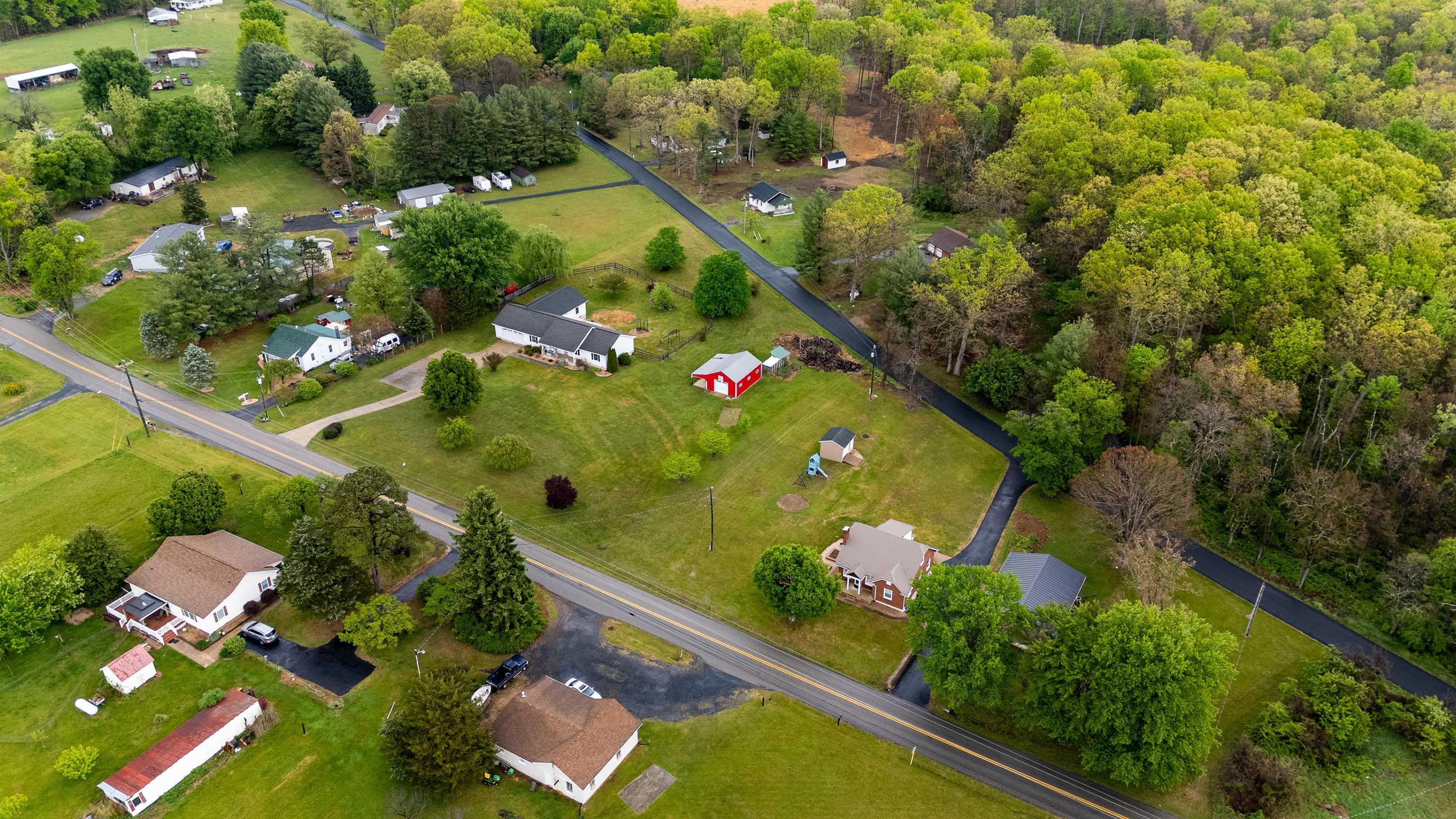 1582 HOWARDSVILLE TPKE