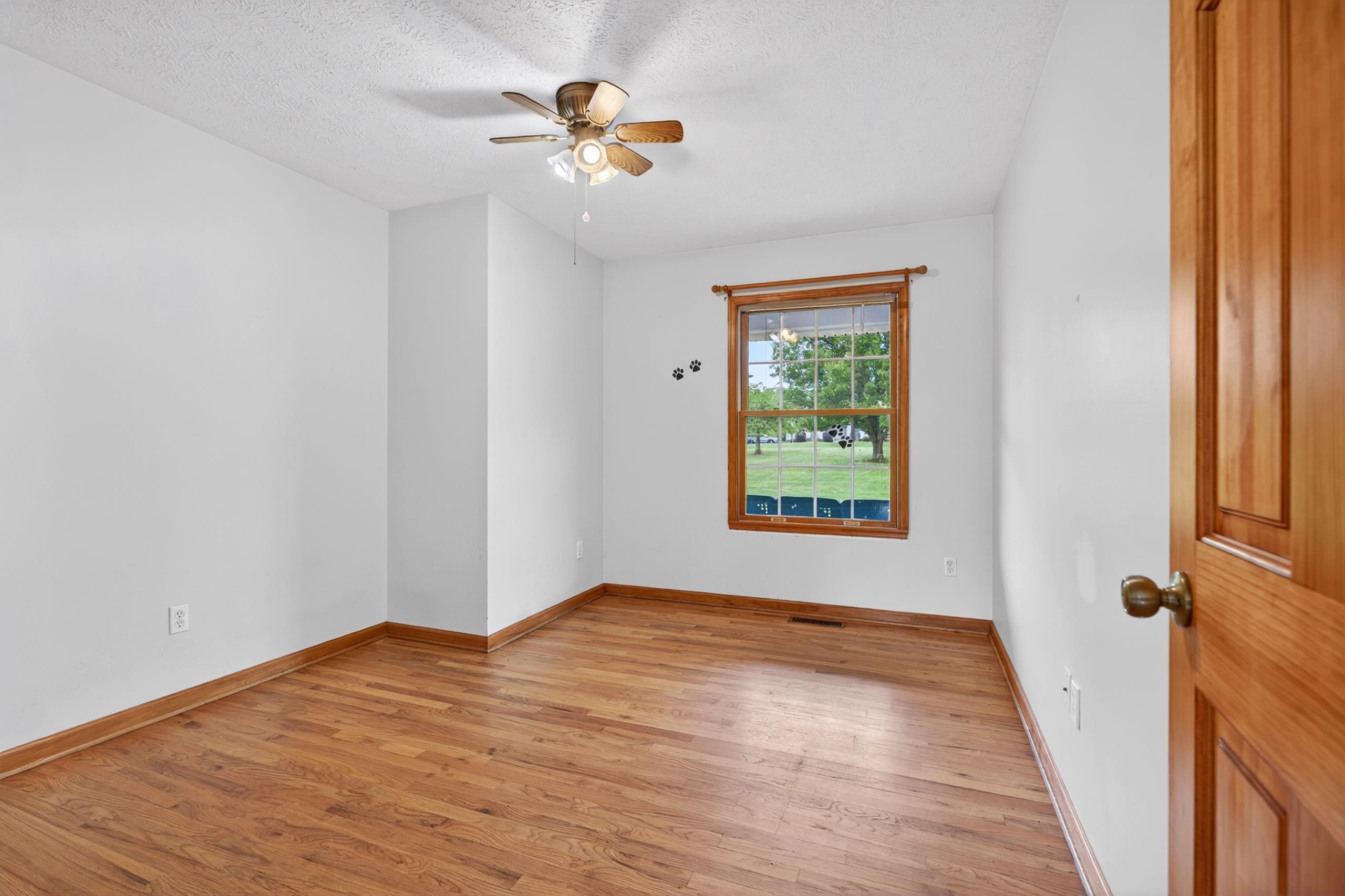 1582 HOWARDSVILLE TPKE