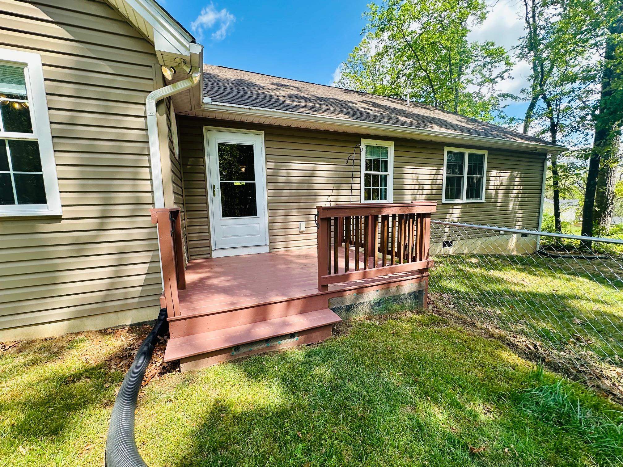 24 HOKIE LN