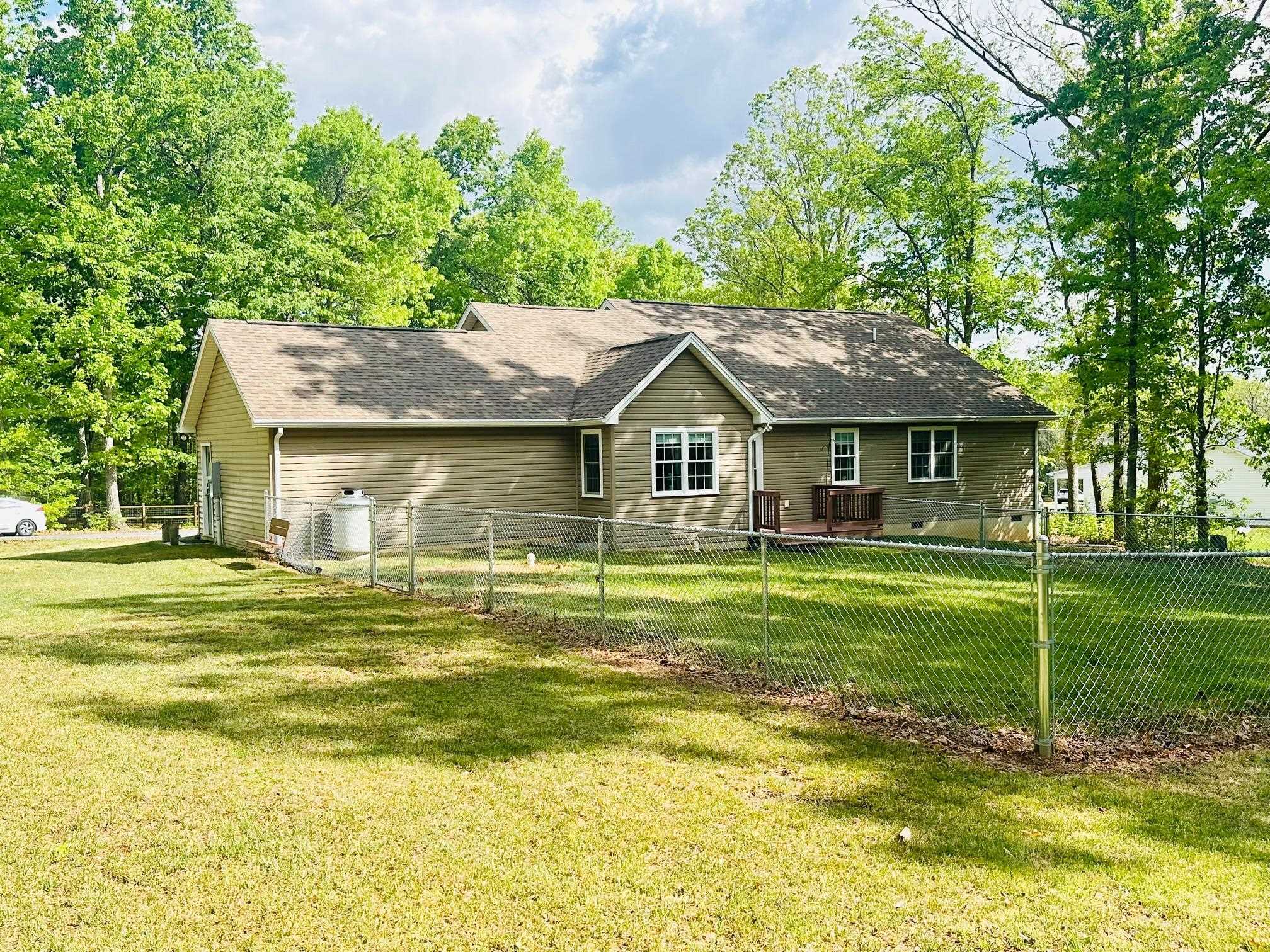 24 HOKIE LN