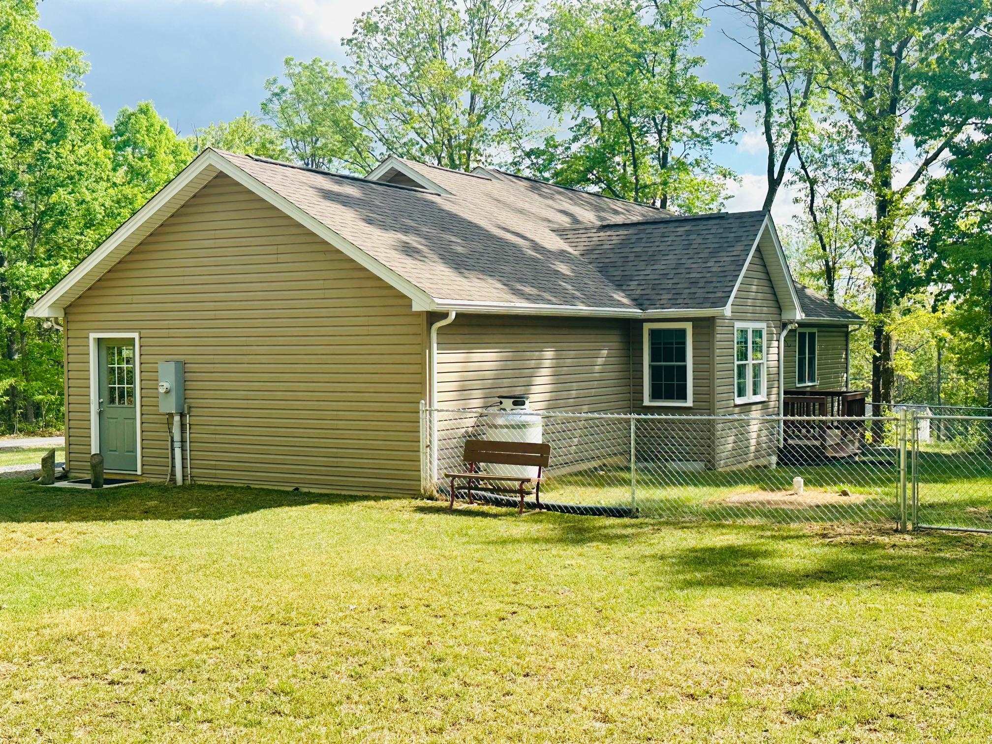24 HOKIE LN