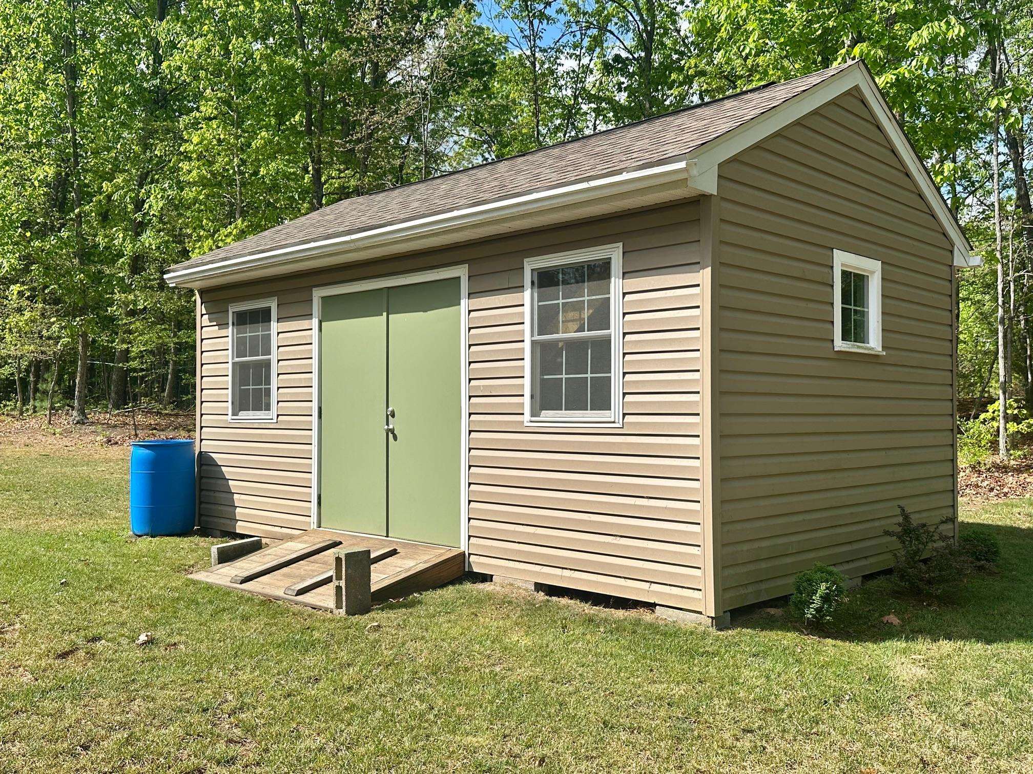 24 HOKIE LN