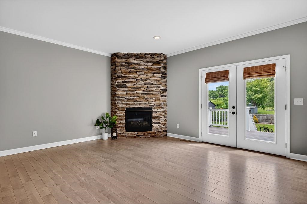 190 MONTGOMERY RD