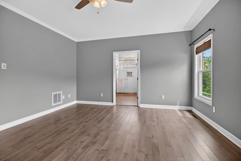 190 MONTGOMERY RD