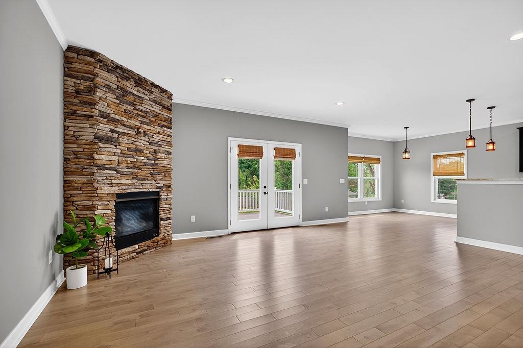 190 MONTGOMERY RD