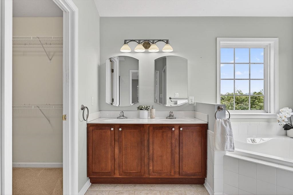 106 BOWMANS RUN DR