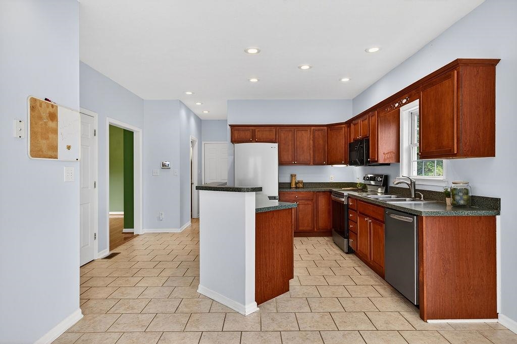 106 BOWMANS RUN DR