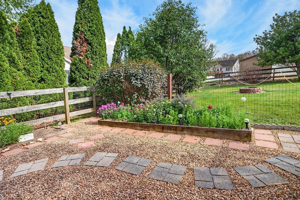 106 BOWMANS RUN DR