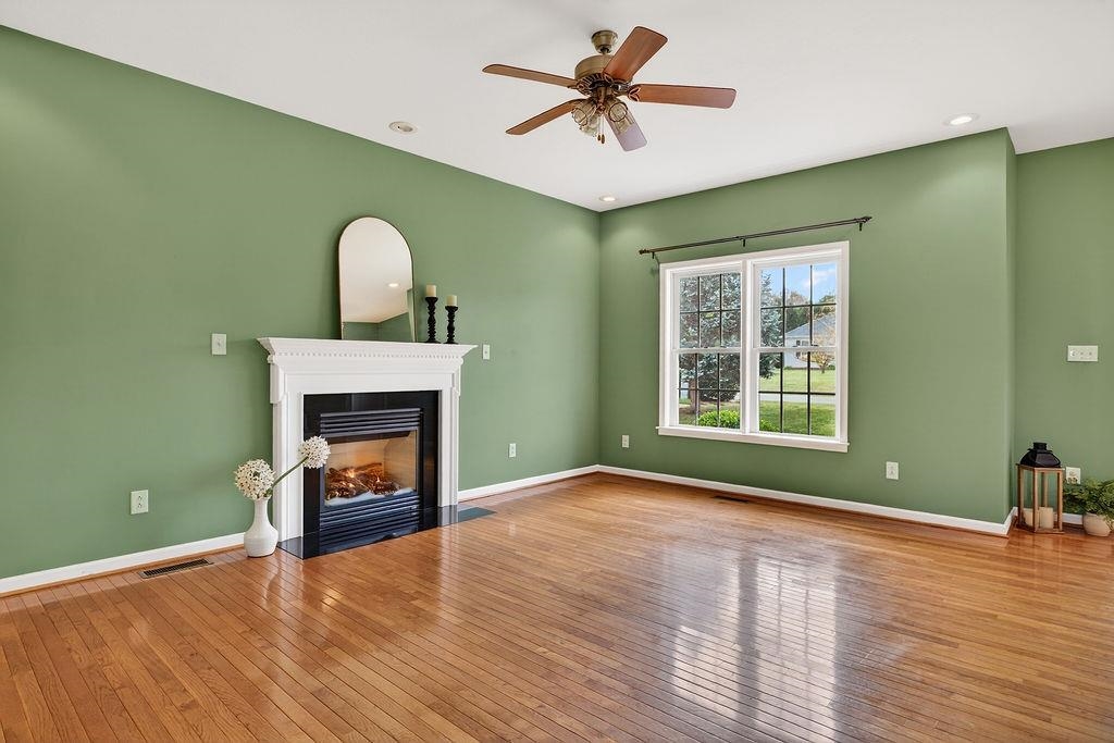106 BOWMANS RUN DR