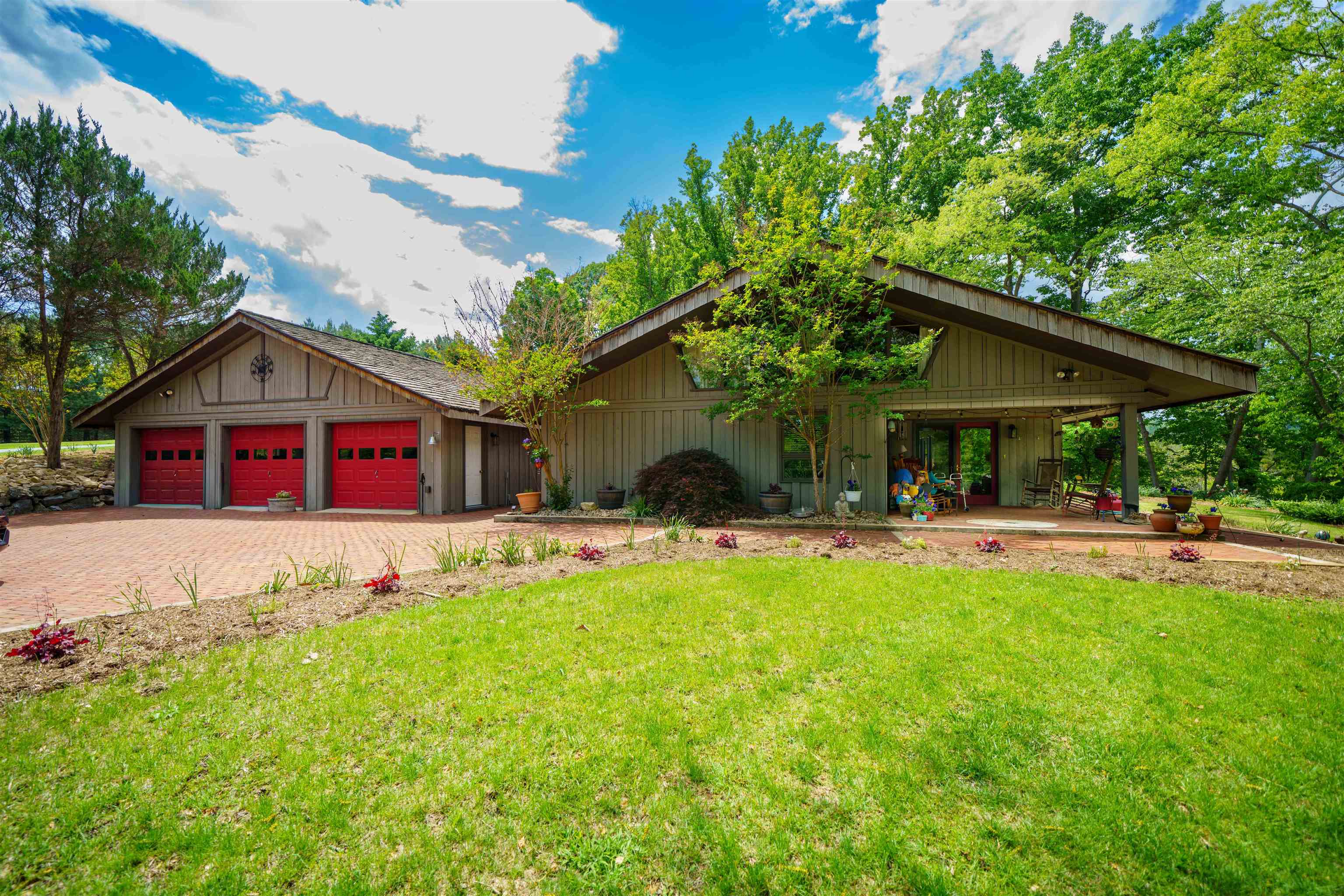 356 RIVER VIEW DR