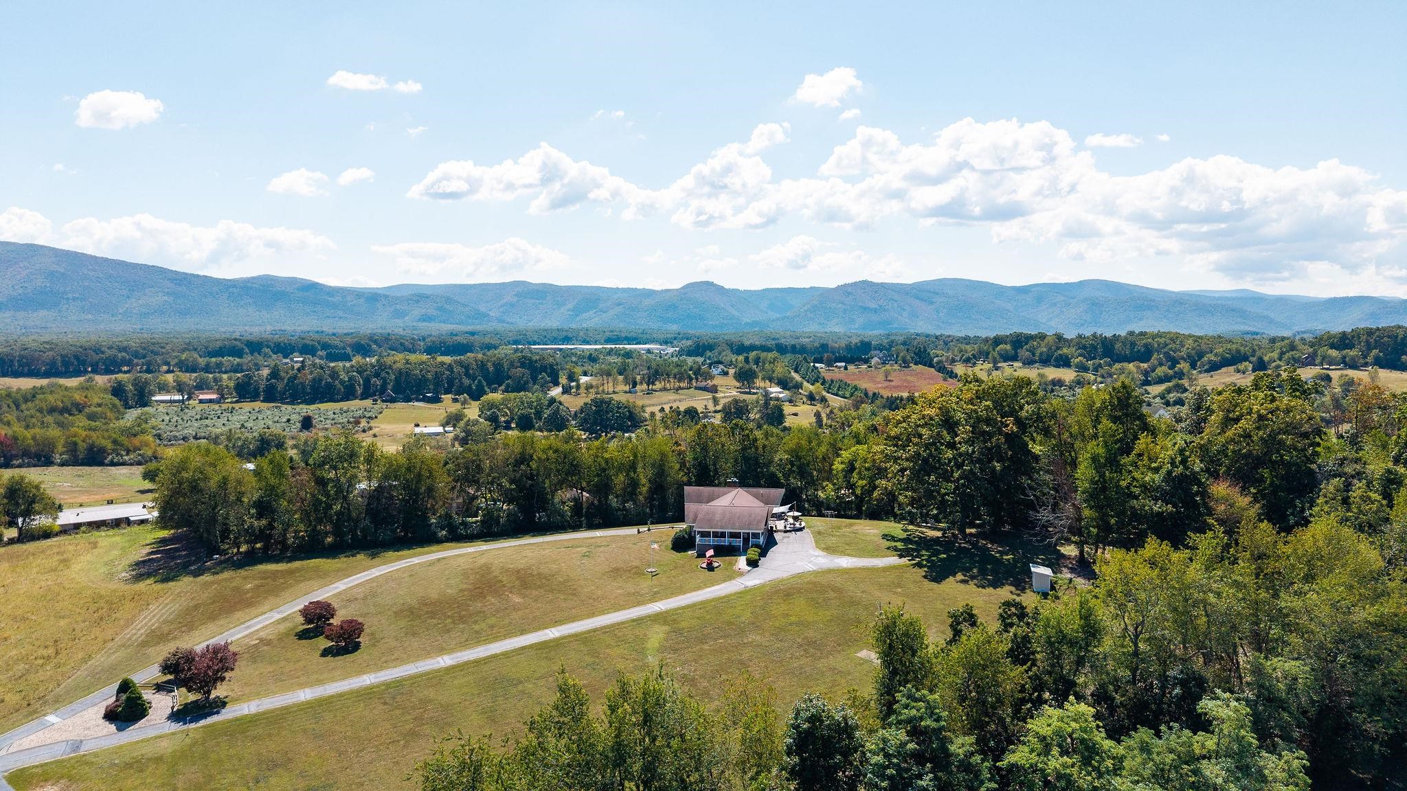 5323 LEE JACKSON HWY