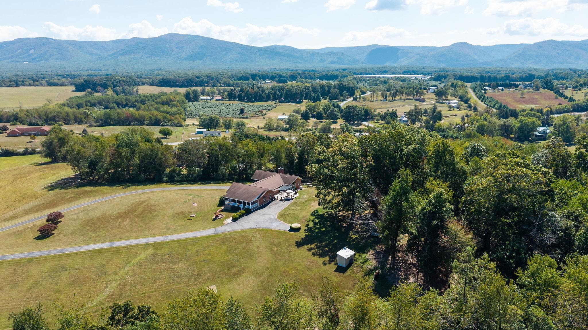 5323 LEE JACKSON HWY