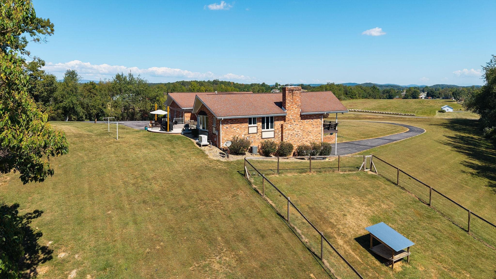 5323 LEE JACKSON HWY