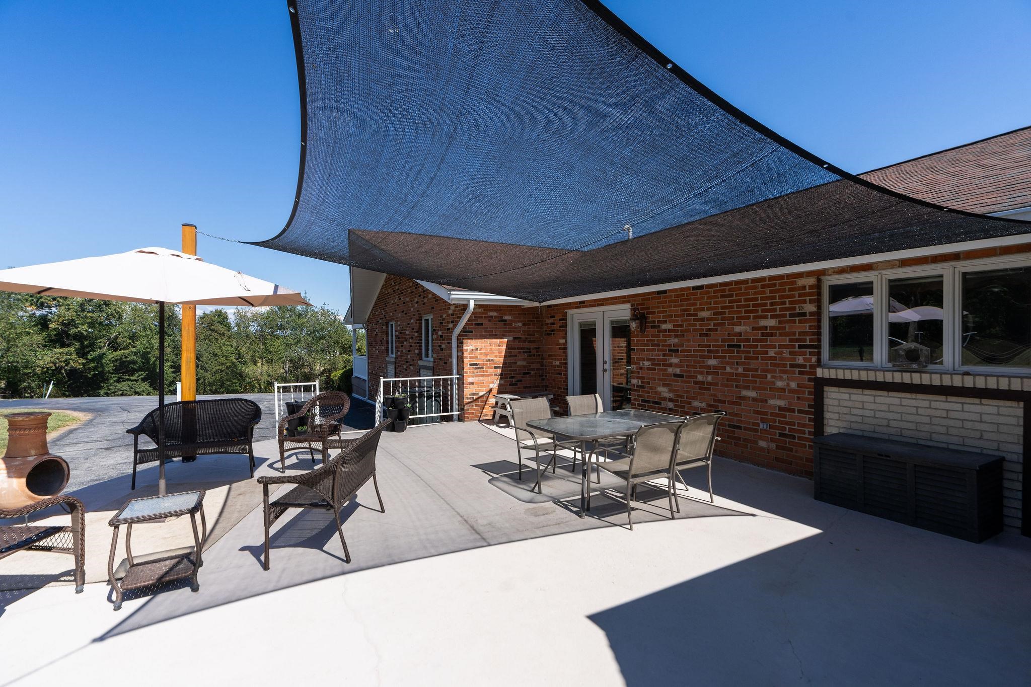 5323 LEE JACKSON HWY