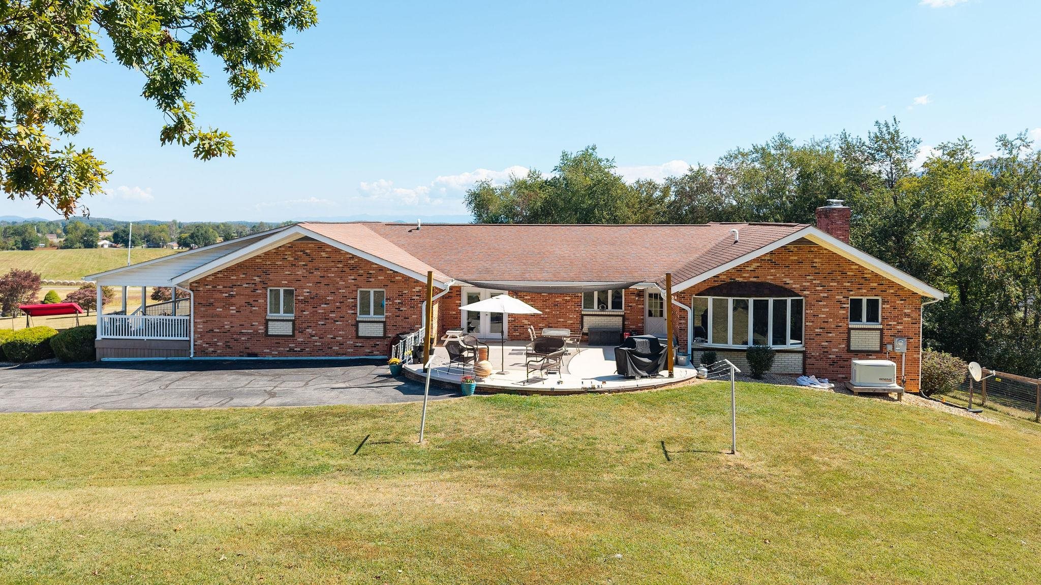 5323 LEE JACKSON HWY