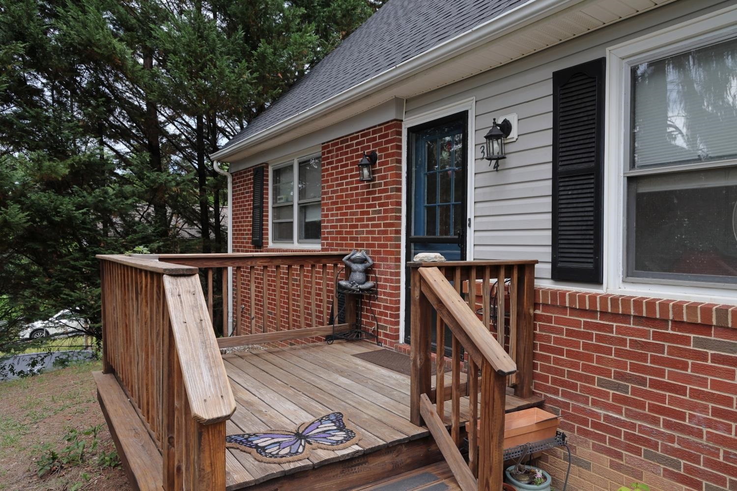 394 HORACE AVE