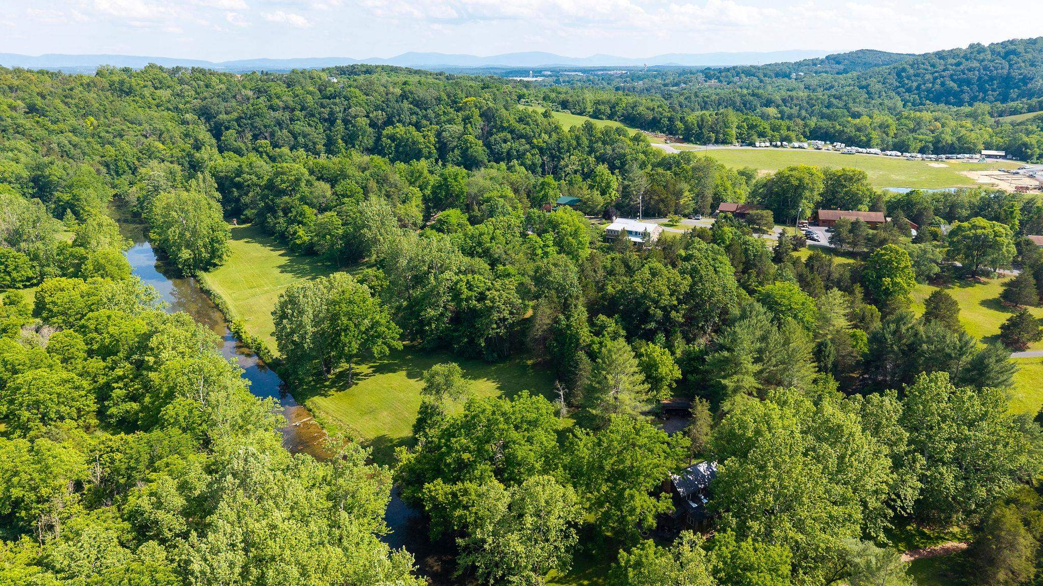 126 RIVER RIDGE RD