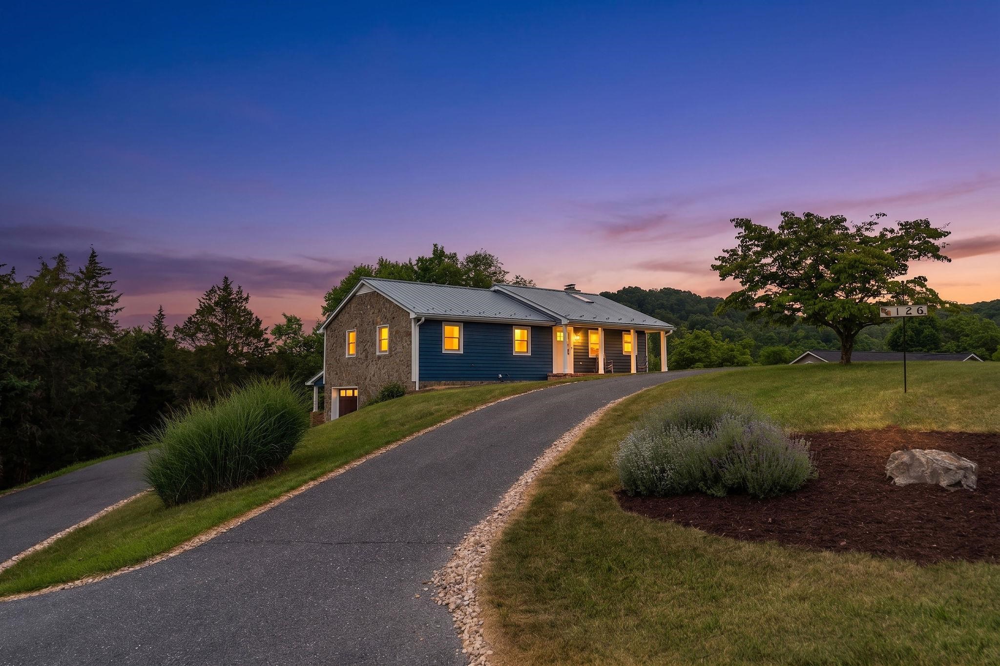 126 RIVER RIDGE RD