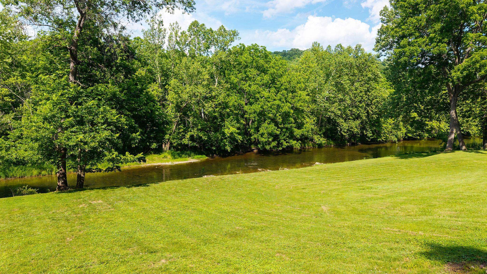 126 RIVER RIDGE RD