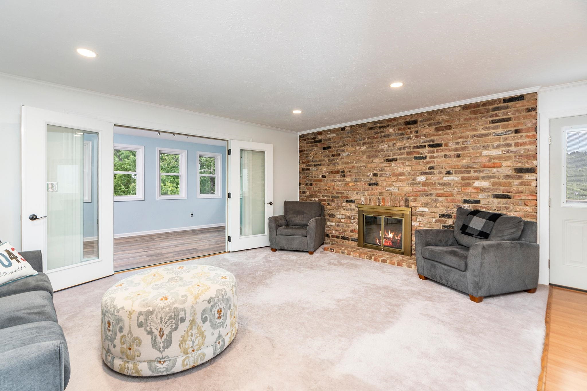 126 RIVER RIDGE RD