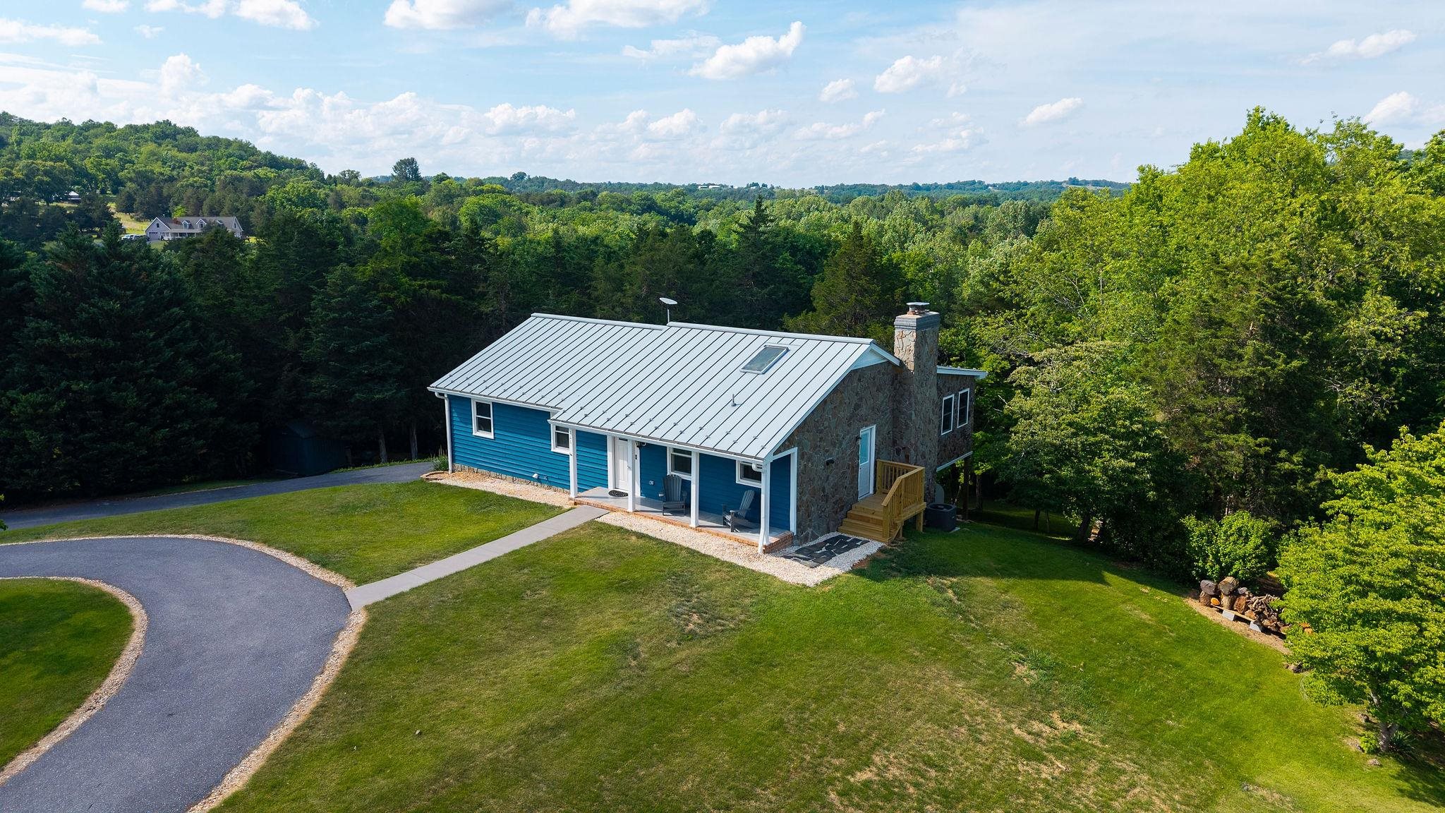 126 RIVER RIDGE RD