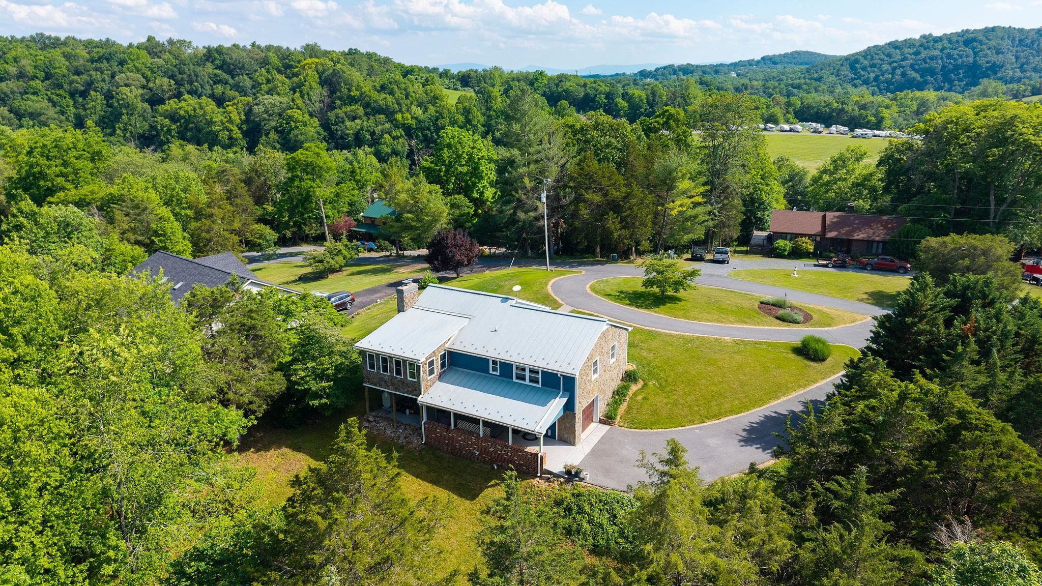 126 RIVER RIDGE RD