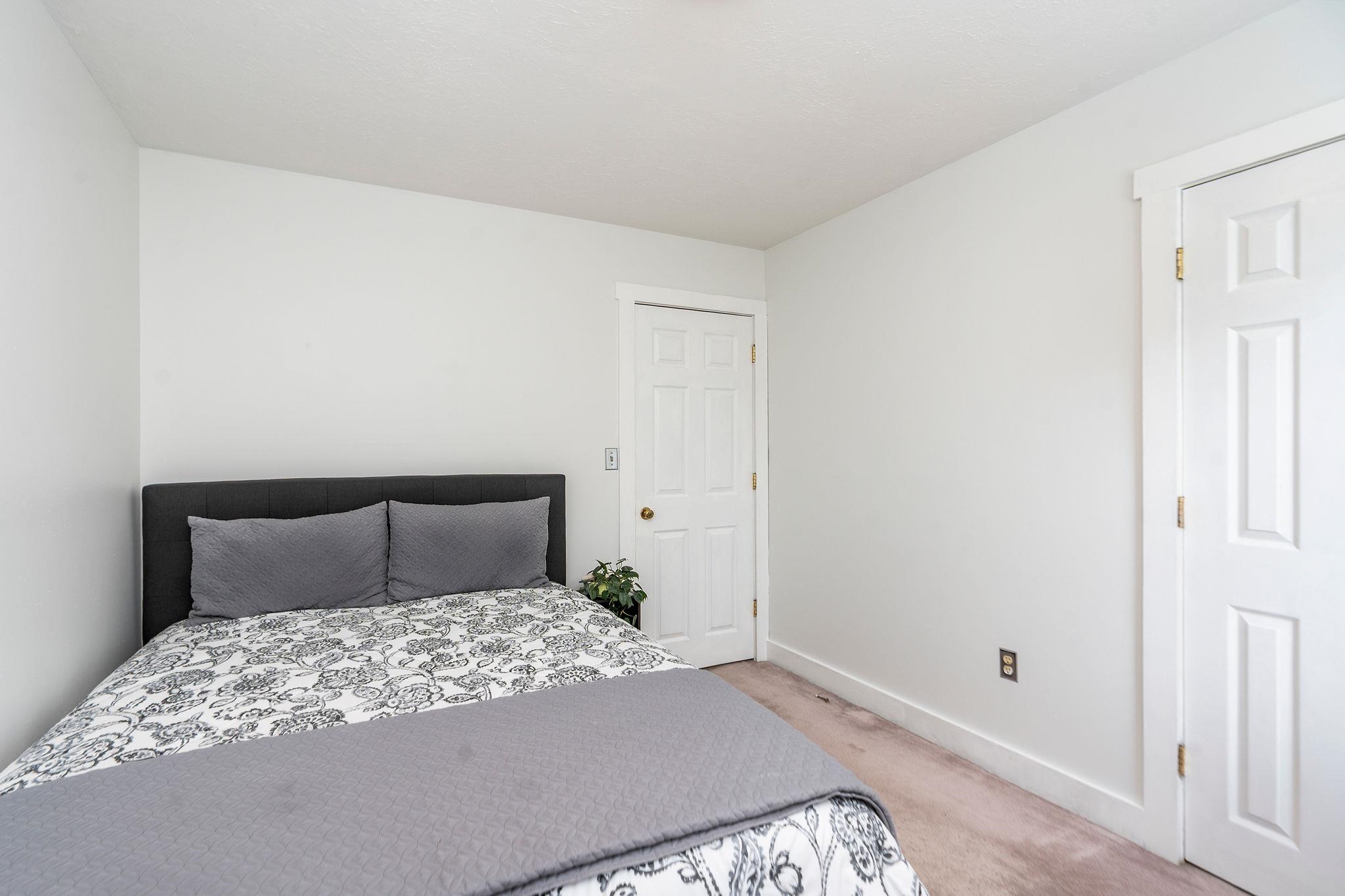 126 RIVER RIDGE RD