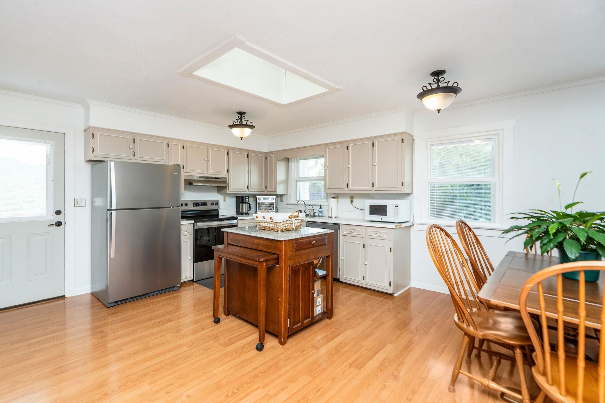 126 RIVER RIDGE RD