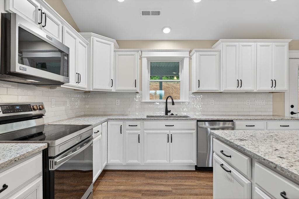 227 LINDBURGH DR