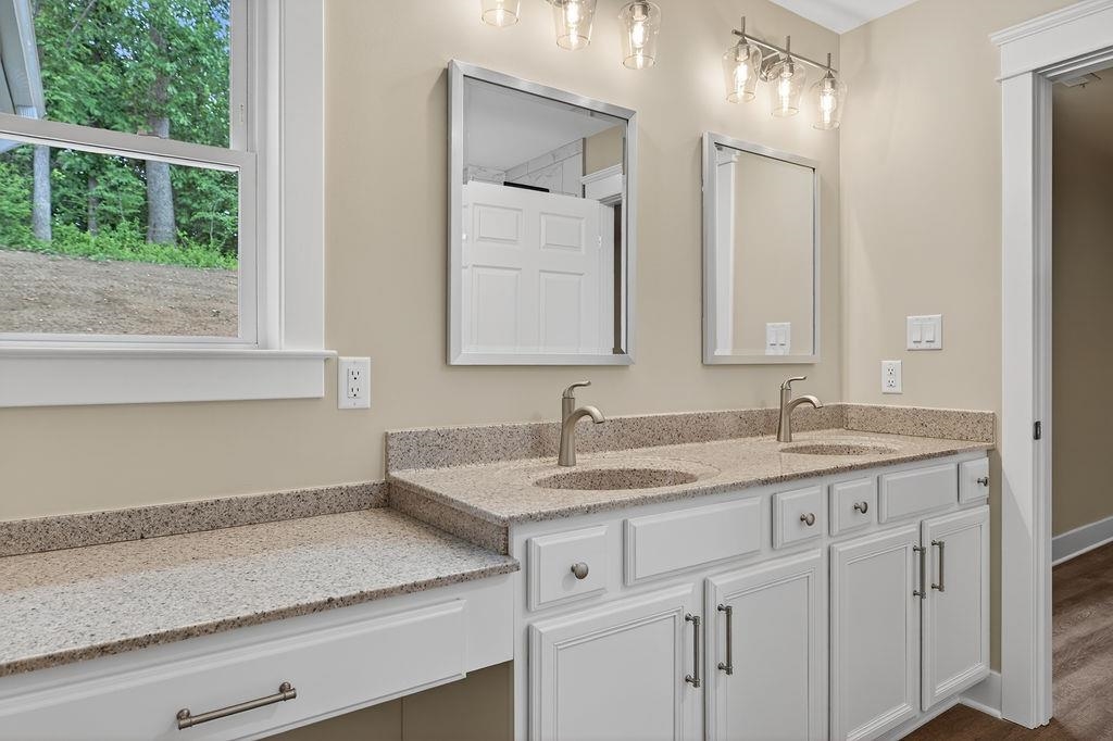 227 LINDBURGH DR