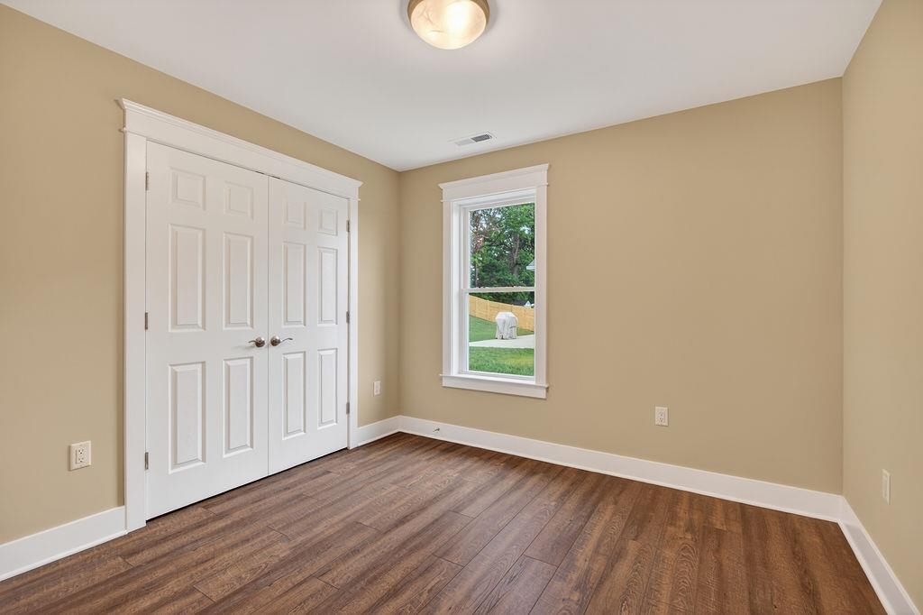227 LINDBURGH DR