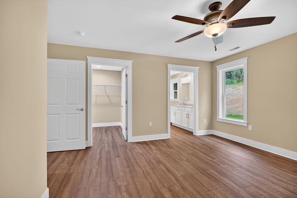 227 LINDBURGH DR
