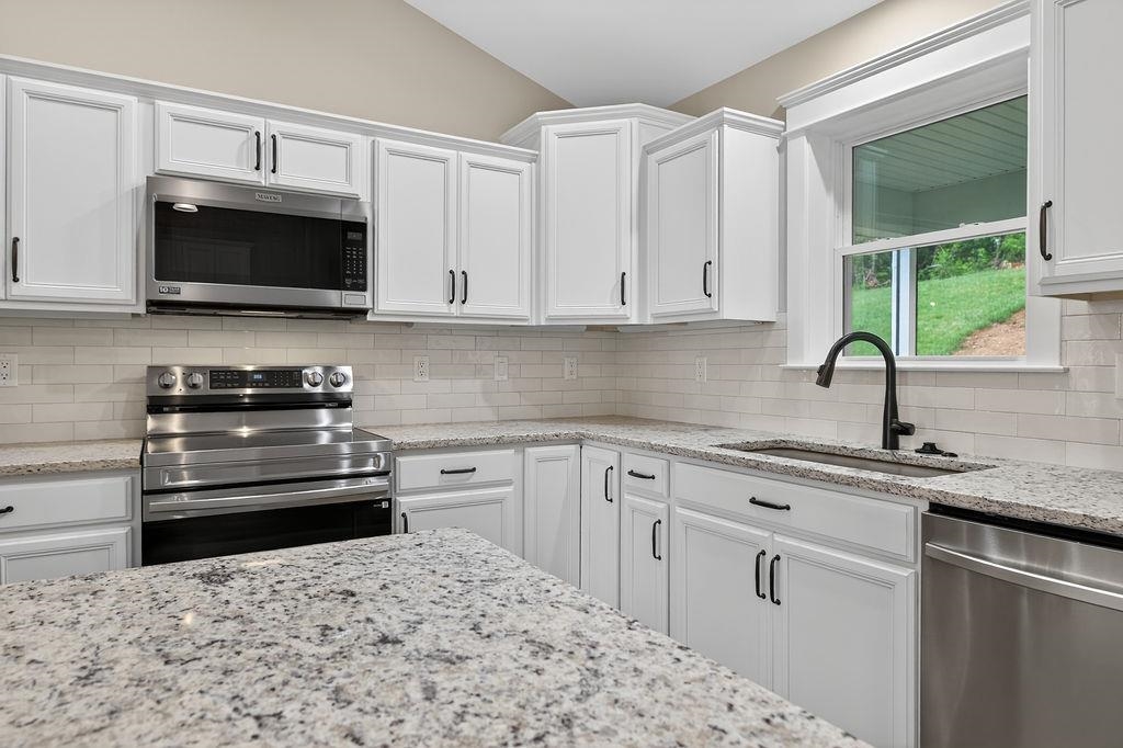 227 LINDBURGH DR