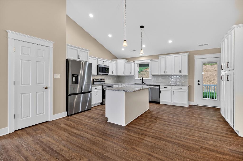227 LINDBURGH DR