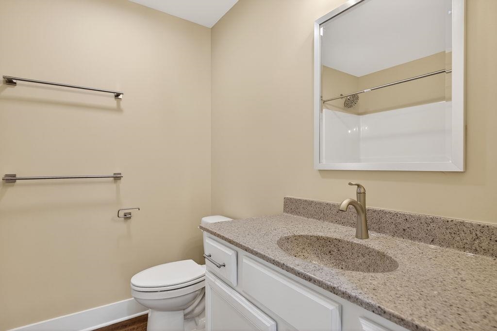 227 LINDBURGH DR