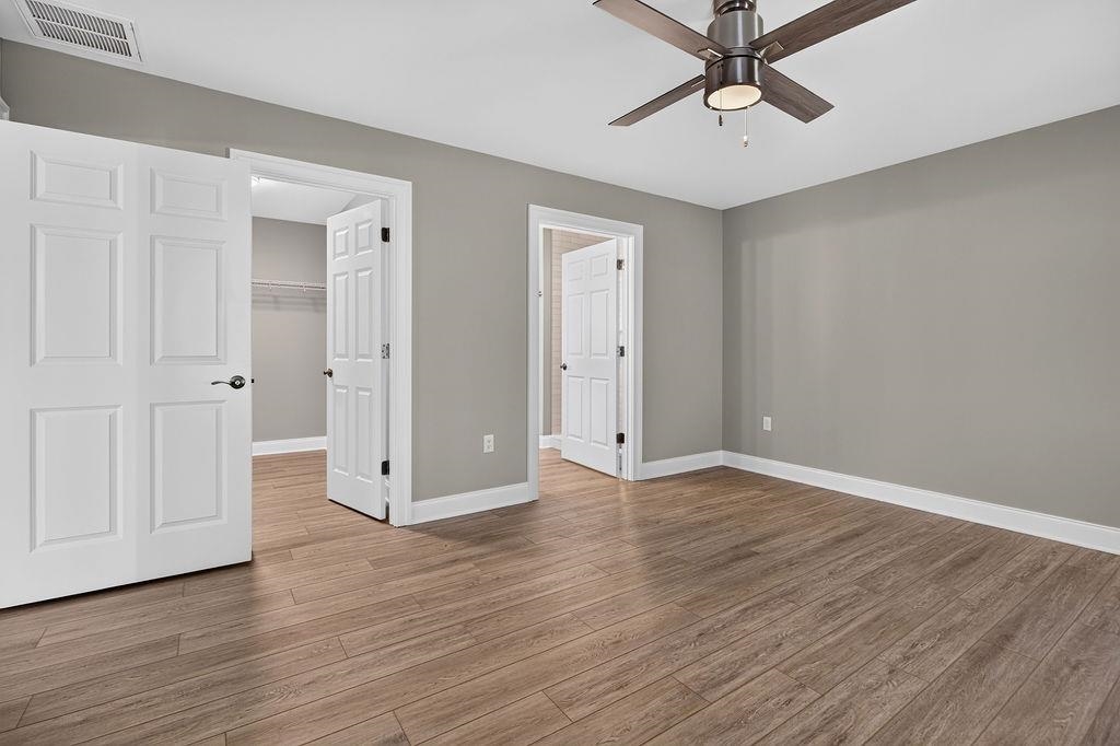 241 LINDBURGH DR