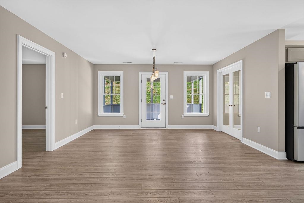 241 LINDBURGH DR